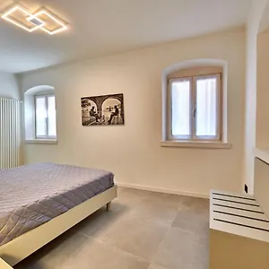 Apartmentsgarda - Residenza Mercanti Appartamento