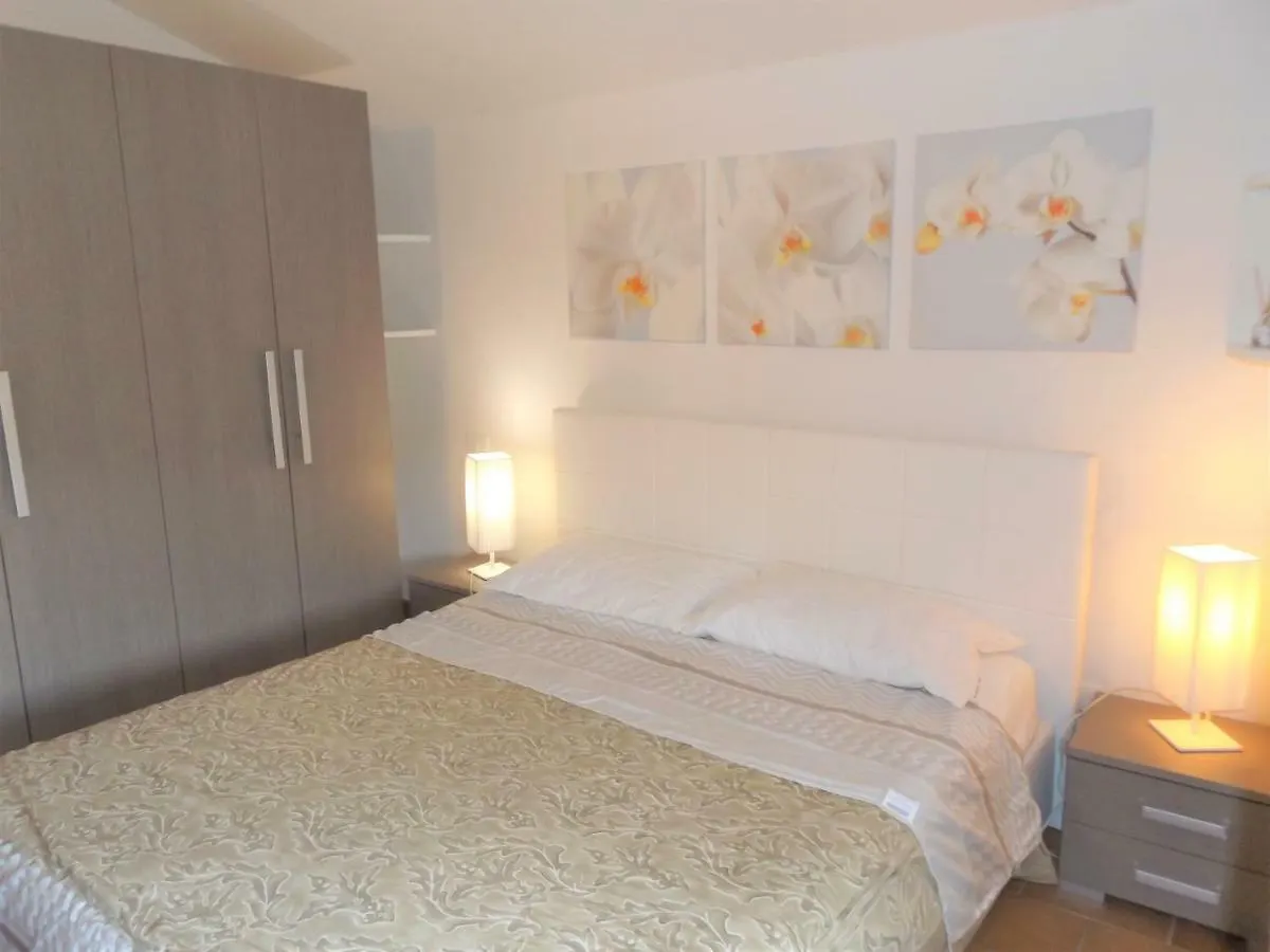 Casa Puccini Apartment Garda  0*, Garda (Verona)